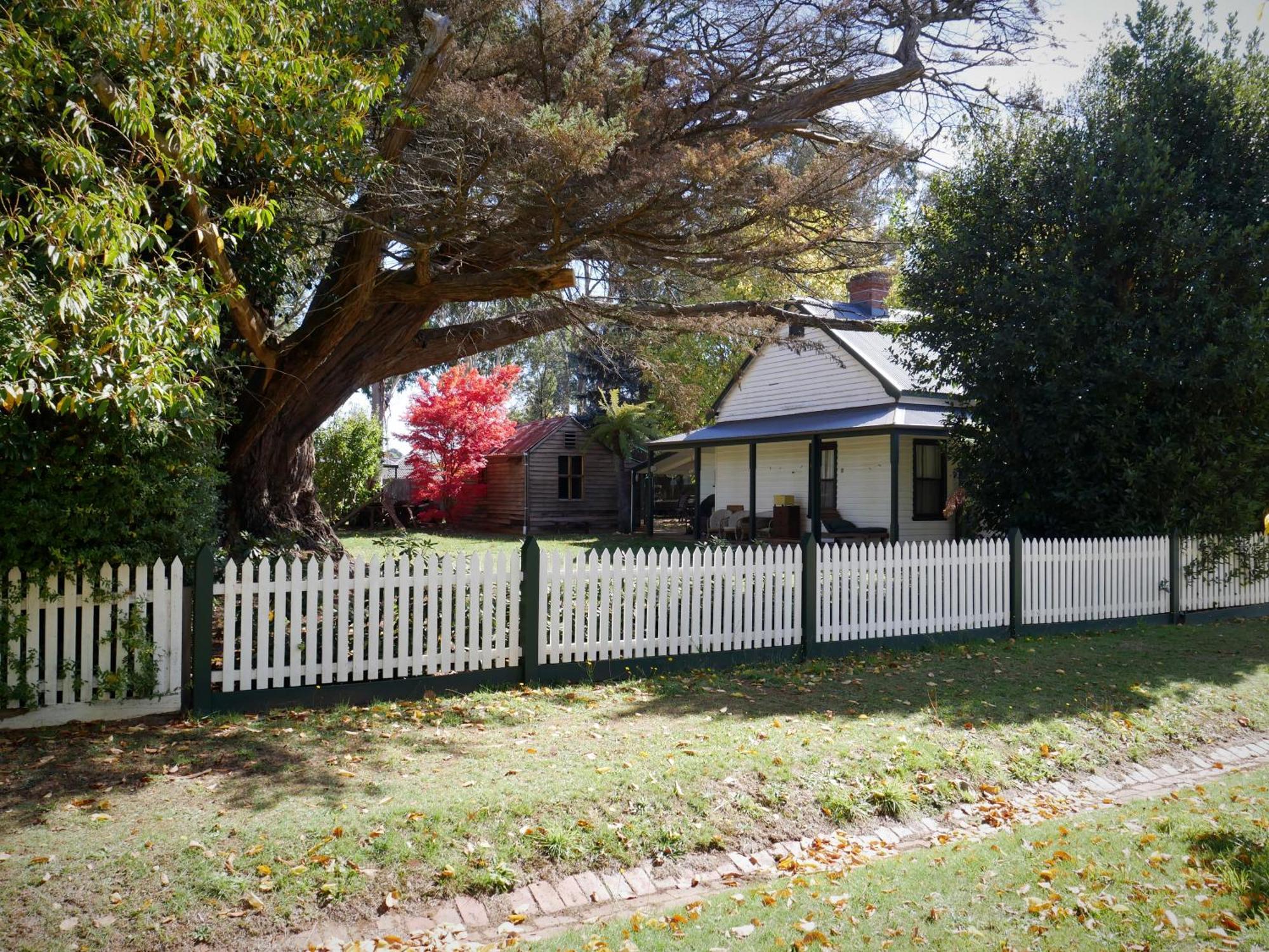 Lynden Cottage - Built 1884 In The Heart Of Town Trentham Exteriér fotografie